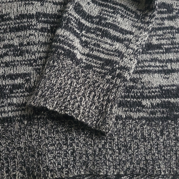 360 Cashmere Wool Marled Zebra Box Pleat Soft Sweater - Picture 6 of 11